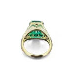lab grown emerald gold ring 3
