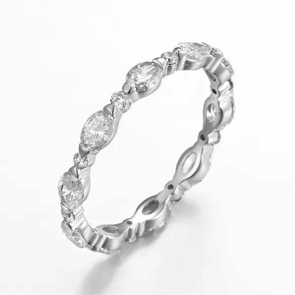 Oval Round Lab Diamond Band